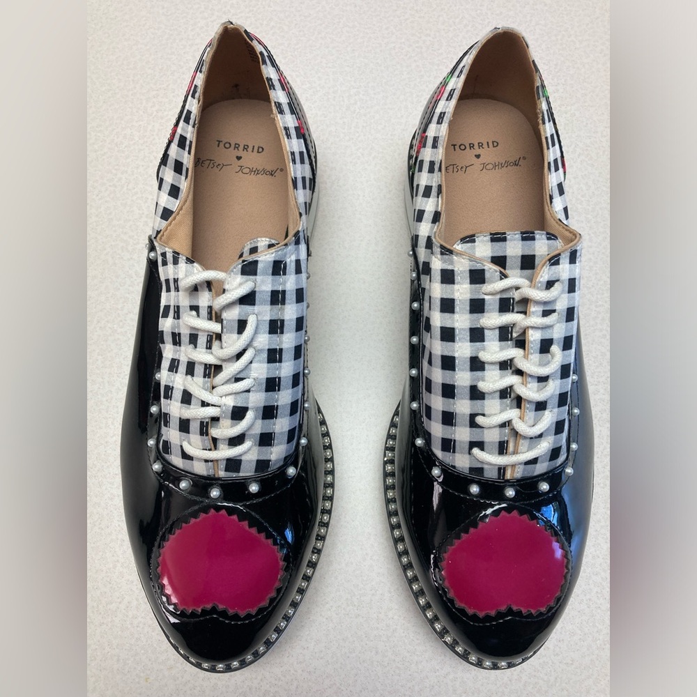 Torrid lace up oxford